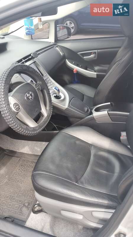 Хетчбек Toyota Prius 2014 в Києві