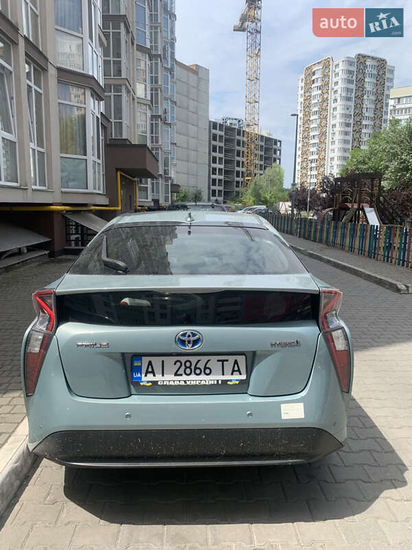 Хэтчбек Toyota Prius 2018 в Броварах