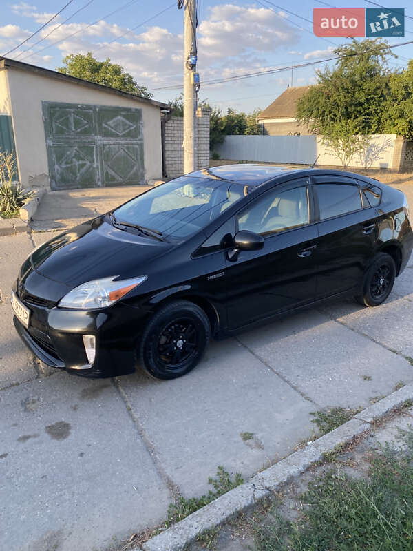 Хэтчбек Toyota Prius 2015 в Одессе