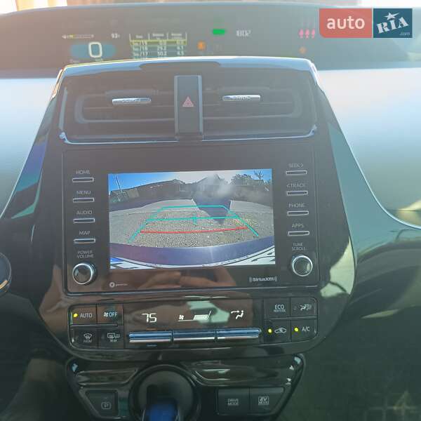 Хетчбек Toyota Prius 2022 в Дніпрі