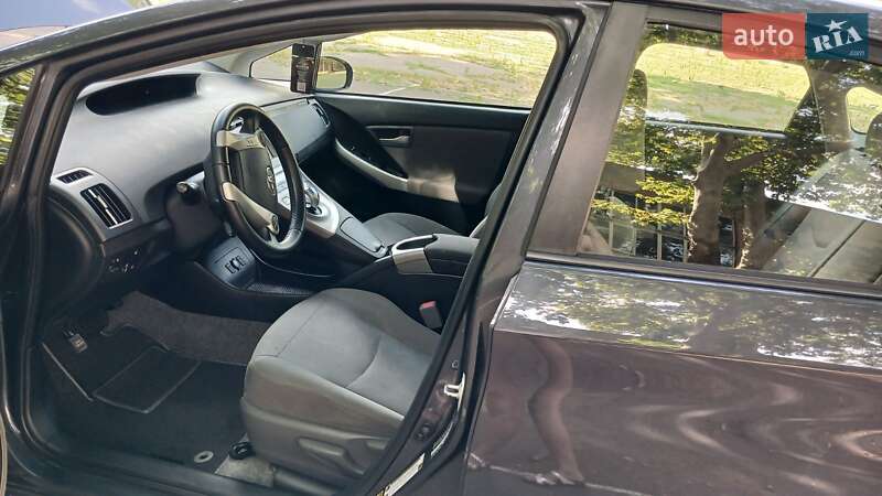Хэтчбек Toyota Prius 2013 в Одессе