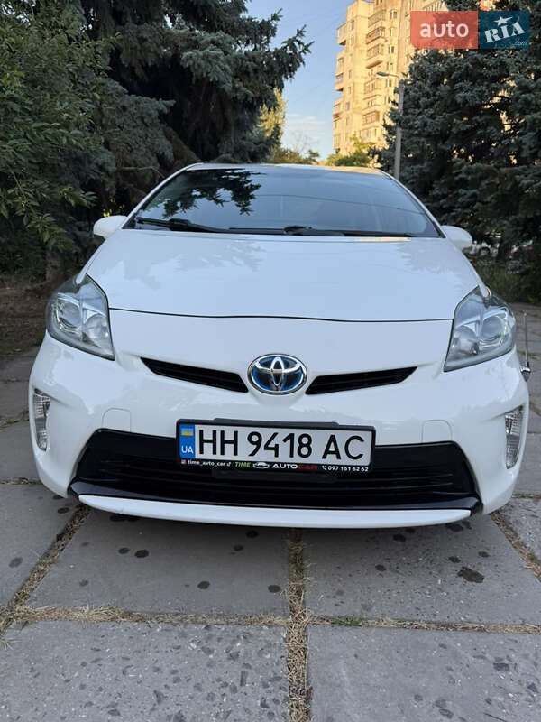 Хэтчбек Toyota Prius 2014 в Одессе