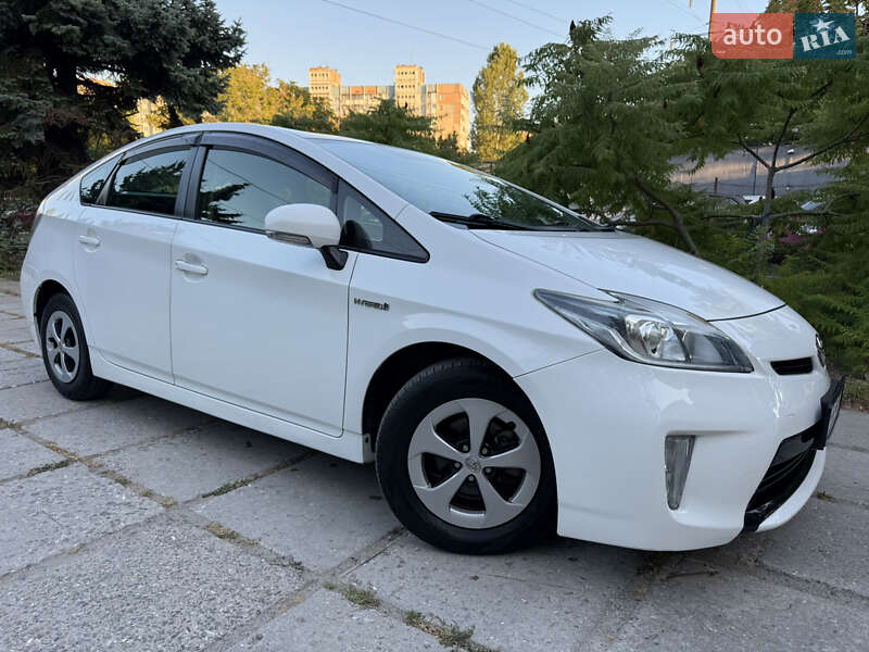Хэтчбек Toyota Prius 2014 в Одессе