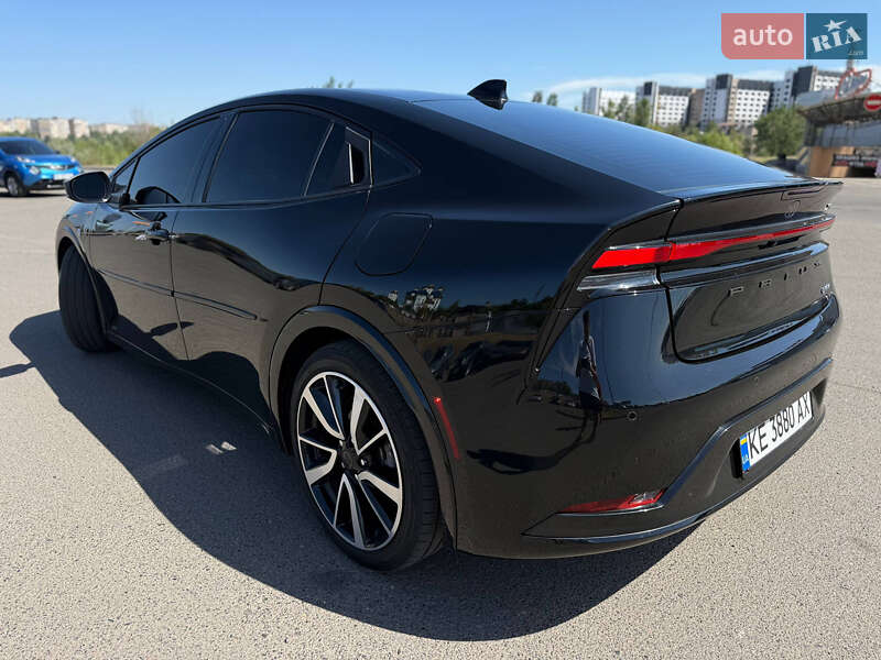 Хэтчбек Toyota Prius 2023 в Кривом Роге
