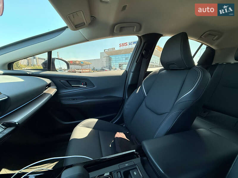 Хэтчбек Toyota Prius 2023 в Кривом Роге