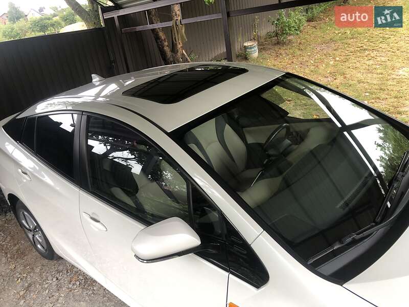 Хэтчбек Toyota Prius 2018 в Ровно фото 12 Хэтчбек Toyota Prius 2018 в Ровно