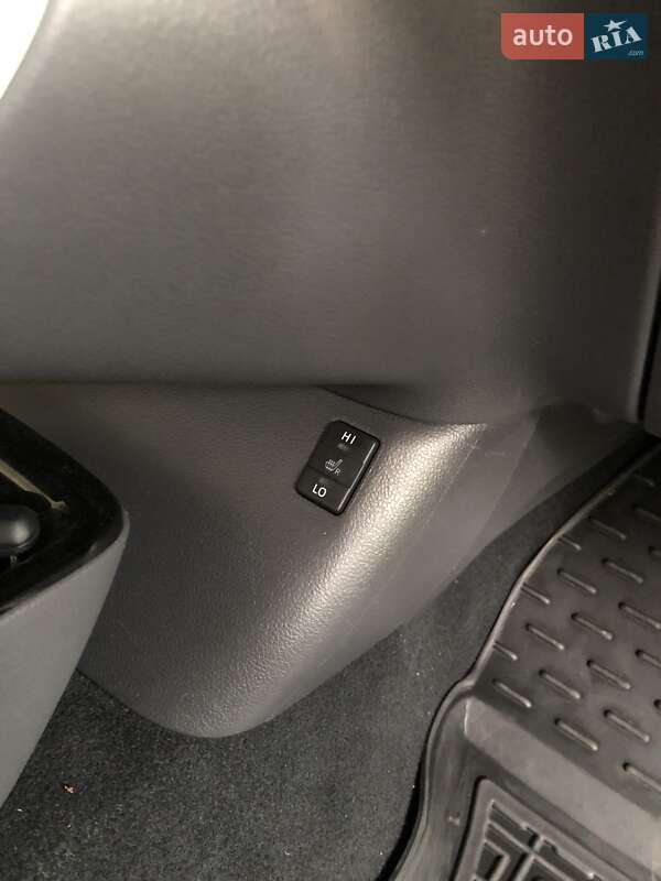 Хэтчбек Toyota Prius 2018 в Ровно фото 39 Хэтчбек Toyota Prius 2018 в Ровно