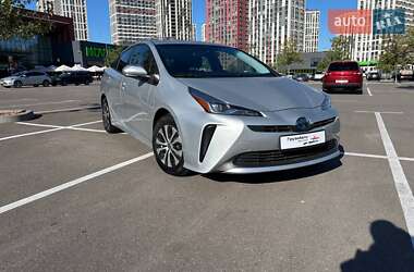Хетчбек Toyota Prius 2017 в Києві