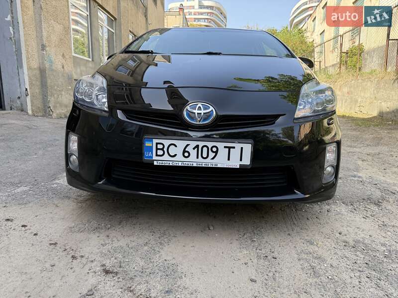 Хетчбек Toyota Prius 2010 в Львові