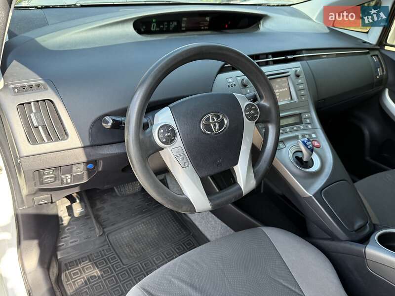 Хетчбек Toyota Prius 2012 в Києві