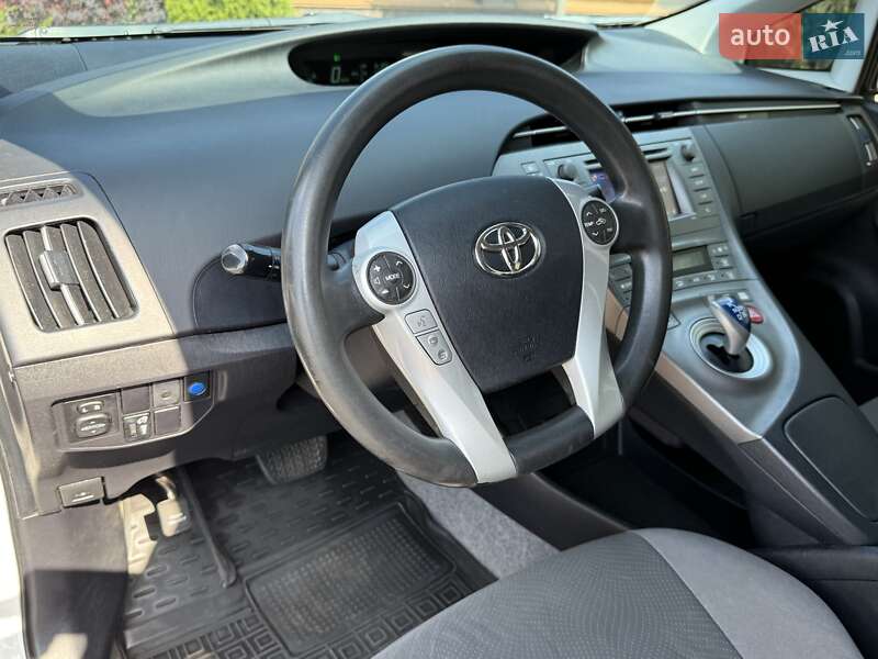 Хетчбек Toyota Prius 2012 в Києві