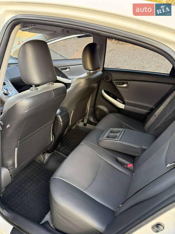 Хэтчбек Toyota Prius 2013 в Одессе