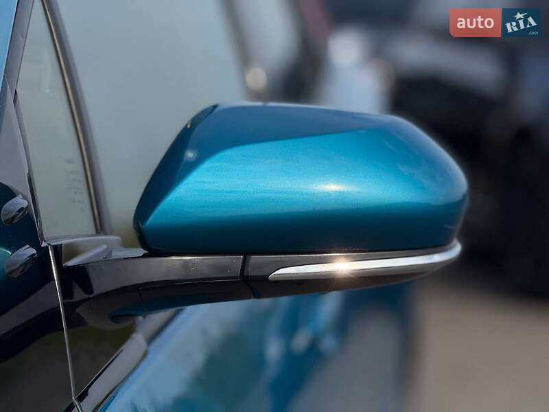 Хетчбек Toyota Prius 2019 в Кривому Розі