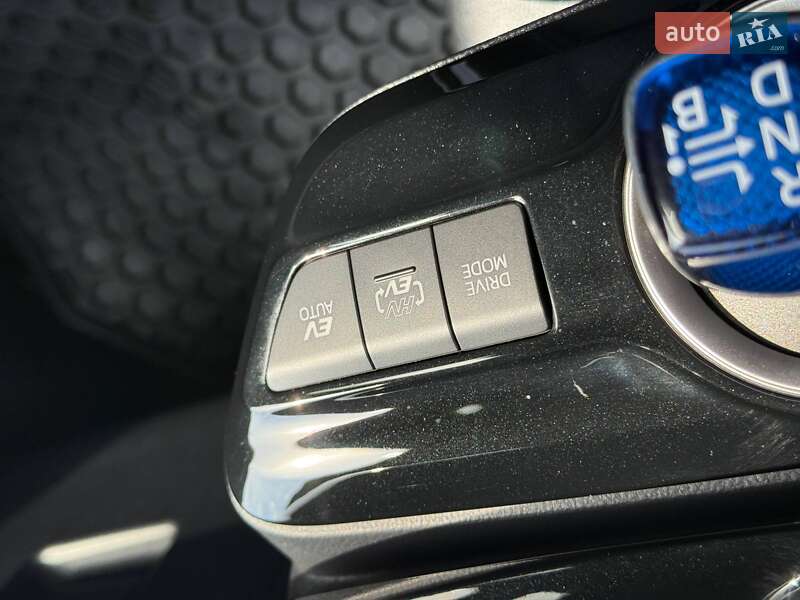 Хетчбек Toyota Prius 2019 в Кривому Розі