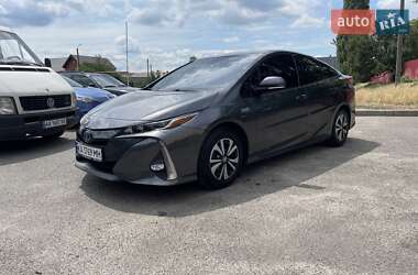 Хэтчбек Toyota Prius 2017 в Киеве