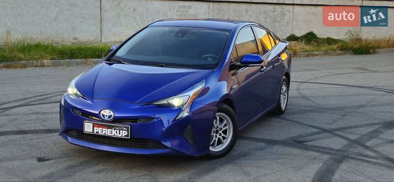 Хетчбек Toyota Prius 2018 в Києві