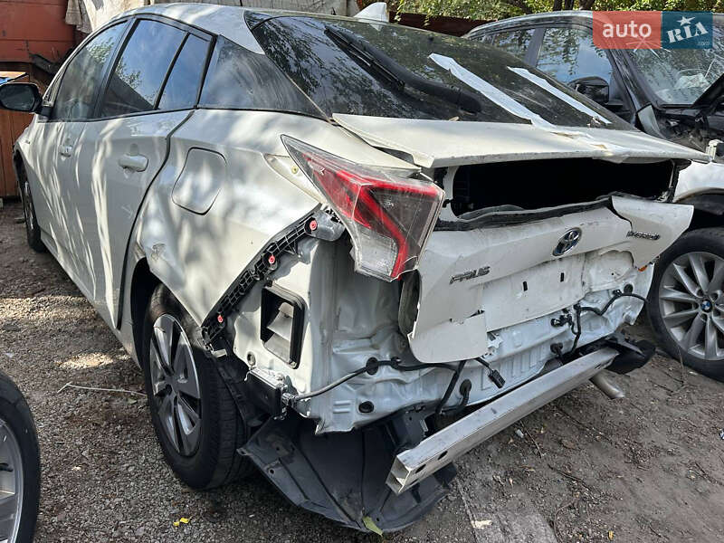 Хэтчбек Toyota Prius 2017 в Запорожье фото 5 Хэтчбек Toyota Prius 2017 в Запорожье