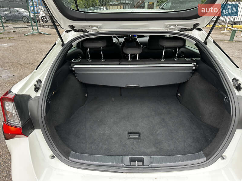 Хетчбек Toyota Prius 2021 в Києві