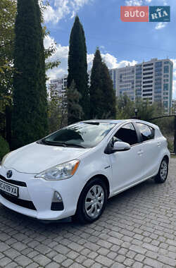 Хэтчбек Toyota Prius 2013 в Львове