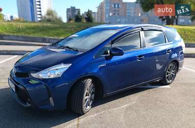 Хэтчбек Toyota Prius 2015 в Киеве