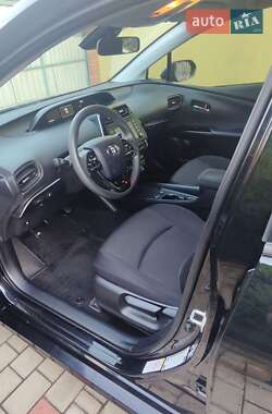 Хетчбек Toyota Prius 2022 в 