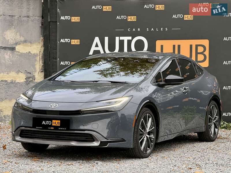Хэтчбек Toyota Prius 2024 в Харькове