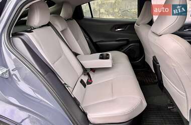 Хэтчбек Toyota Prius 2024 в 