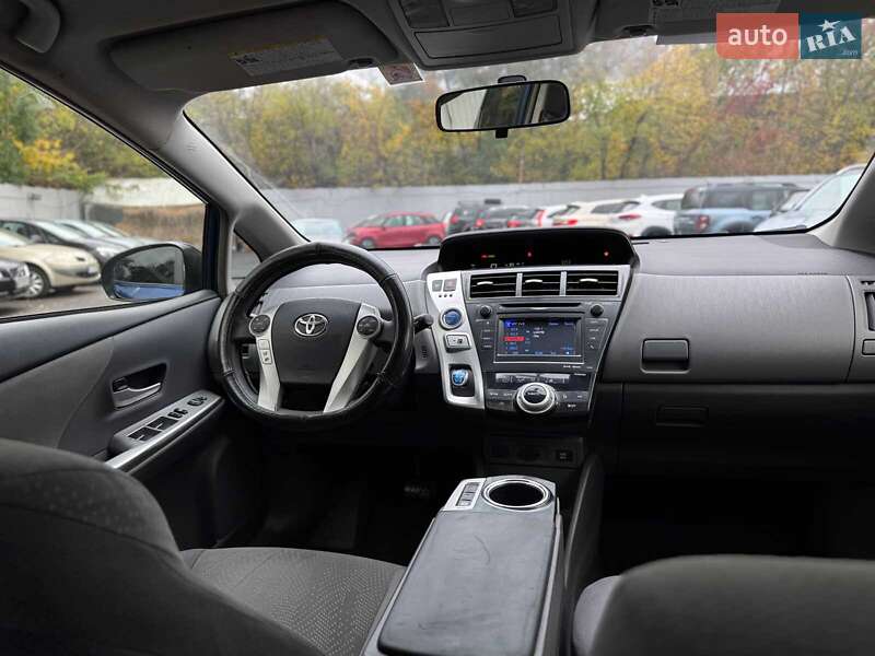 Хетчбек Toyota Prius 2012 в Києві фото 36 Хетчбек Toyota Prius 2012 в Києві