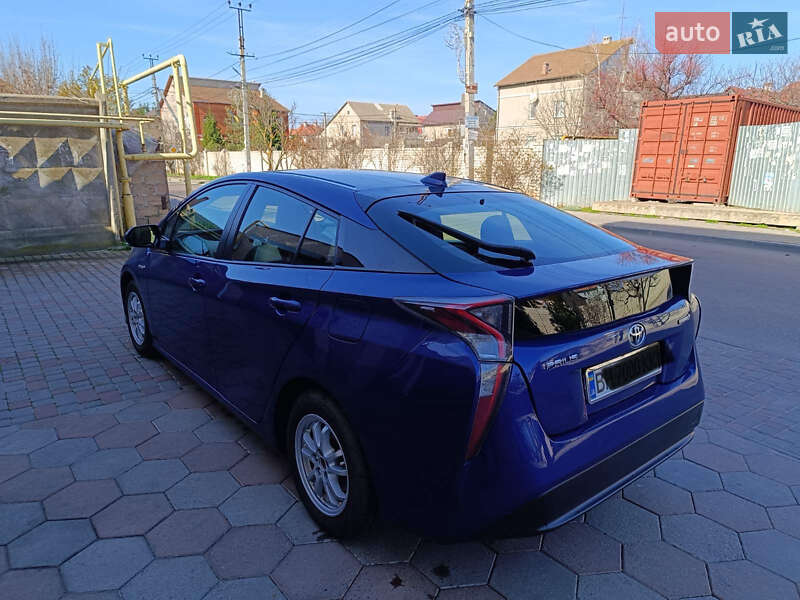 Хетчбек Toyota Prius 2017 в Одесі фото 3 Хетчбек Toyota Prius 2017 в Одесі
