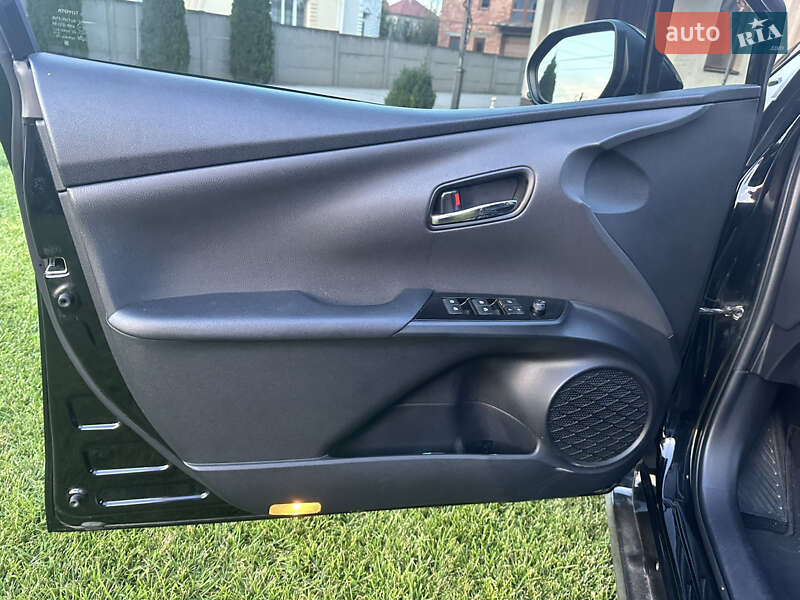 Хэтчбек Toyota Prius 2016 в Черновцах фото 13 Хэтчбек Toyota Prius 2016 в Черновцах