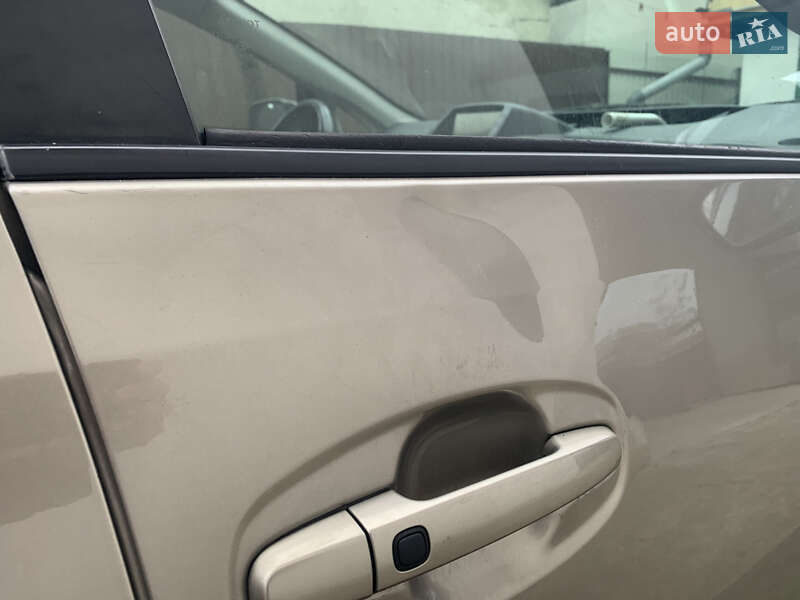 Хетчбек Toyota Prius 2006 в Новояворівську