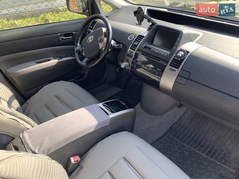 Хетчбек Toyota Prius 2006 в Новояворівську