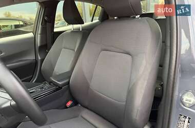 Хэтчбек Toyota Prius 2024 в 