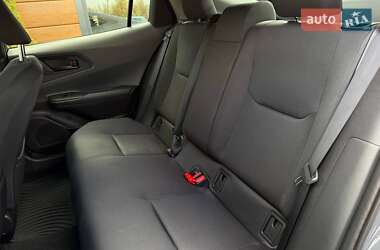 Хэтчбек Toyota Prius 2024 в 