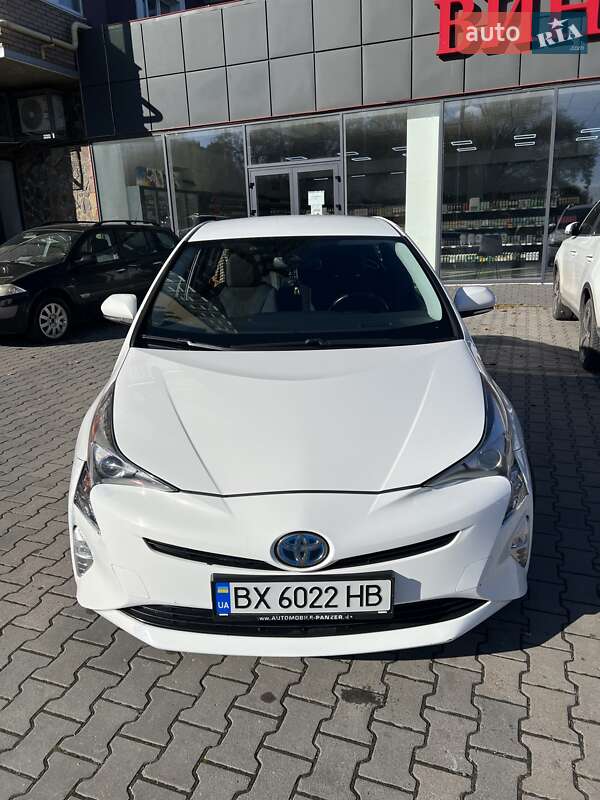 Хэтчбек Toyota Prius 2016 в Хмельницком фото 12 Хэтчбек Toyota Prius 2016 в Хмельницком