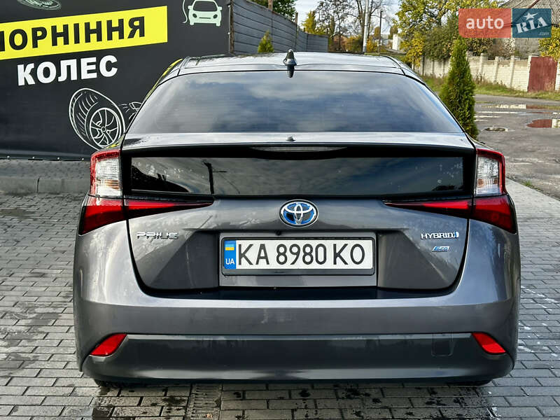Хэтчбек Toyota Prius 2022 в Кременчуге