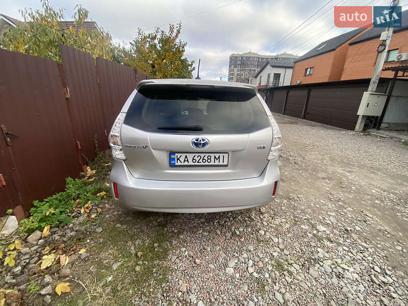 Хетчбек Toyota Prius 2012 в Києві фото 3 Хетчбек Toyota Prius 2012 в Києві