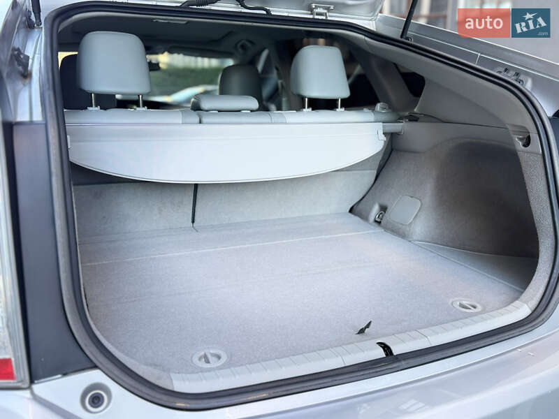 Хэтчбек Toyota Prius 2012 в Ивано-Франковске