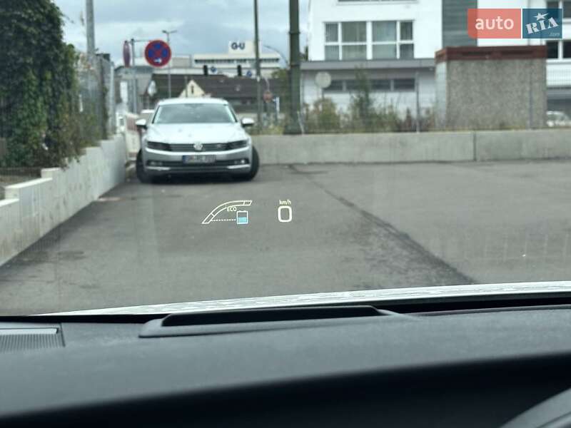 Хэтчбек Toyota Prius 2018 в Одессе