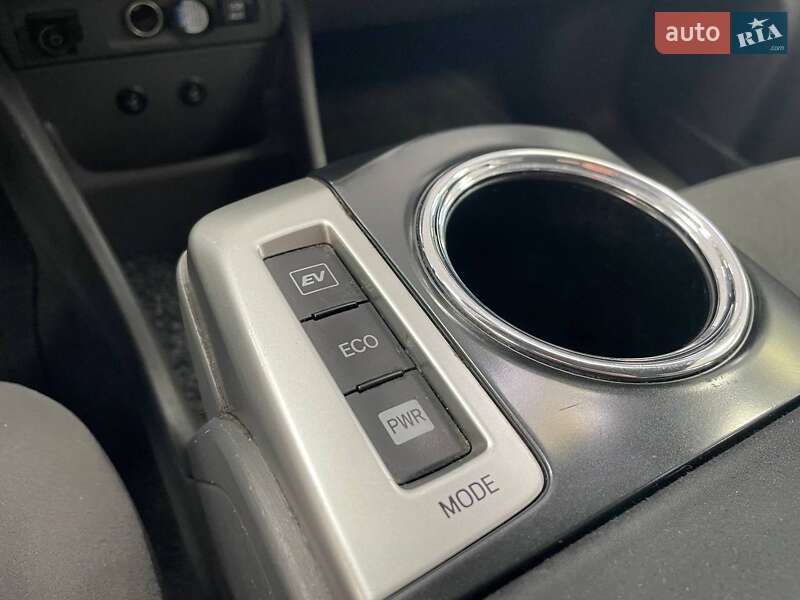 Хэтчбек Toyota Prius 2012 в Киеве фото 34 Хэтчбек Toyota Prius 2012 в Киеве