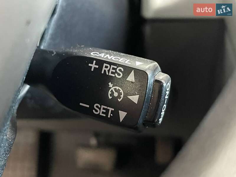 Хэтчбек Toyota Prius 2012 в Киеве фото 26 Хэтчбек Toyota Prius 2012 в Киеве