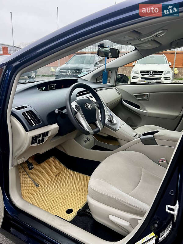 Хетчбек Toyota Prius 2013 в Києві