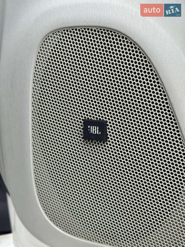 Хэтчбек Toyota Prius 2012 в Киеве