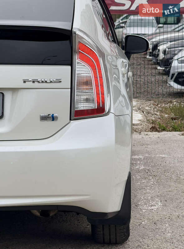 Хэтчбек Toyota Prius 2012 в Киеве