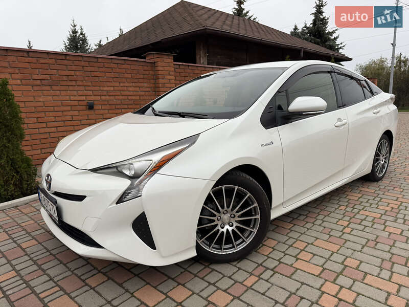 Хэтчбек Toyota Prius 2017 в Одессе фото 3 Хэтчбек Toyota Prius 2017 в Одессе