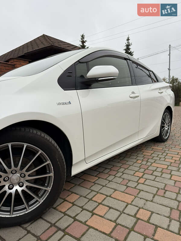 Хэтчбек Toyota Prius 2017 в Одессе фото 14 Хэтчбек Toyota Prius 2017 в Одессе