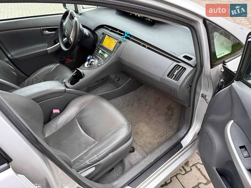 Хэтчбек Toyota Prius 2011 в Хмельницком