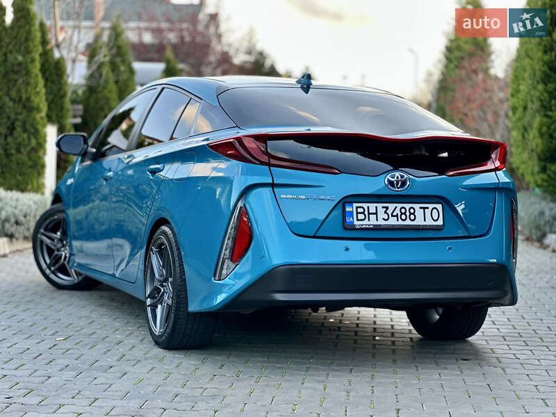 Хетчбек Toyota Prius 2022 в Одесі