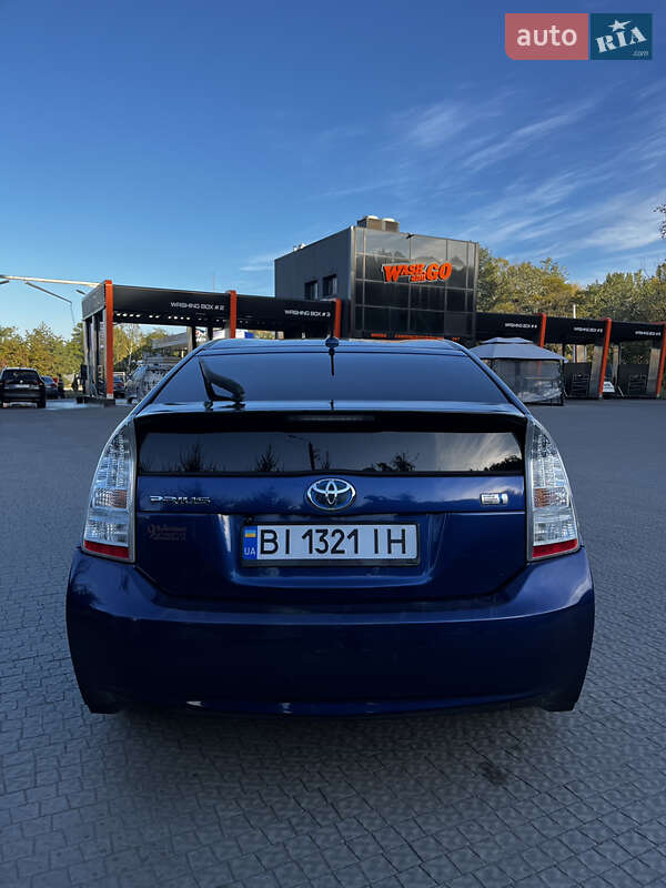 Хэтчбек Toyota Prius 2011 в Полтаве фото 6 Хэтчбек Toyota Prius 2011 в Полтаве