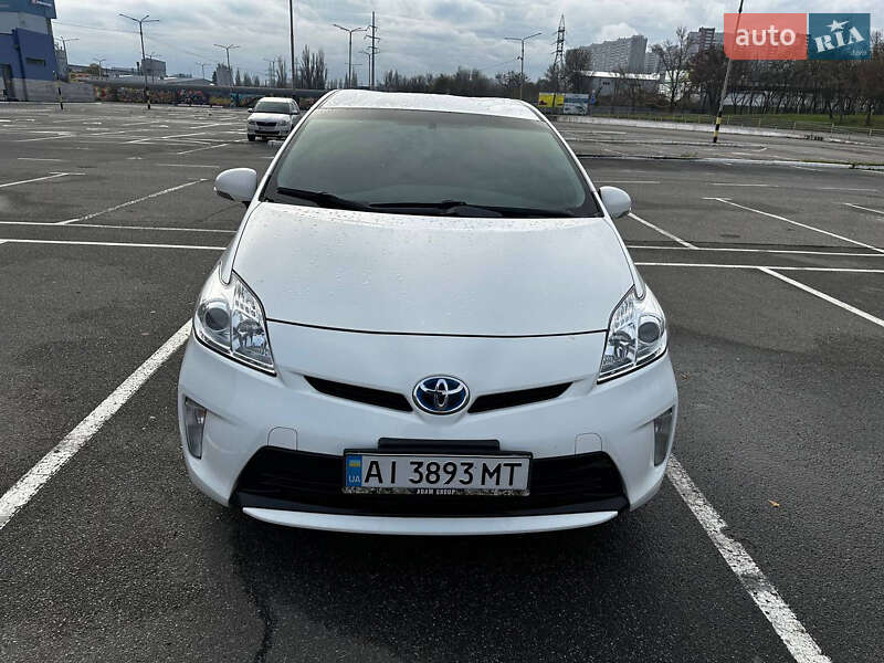 Хэтчбек Toyota Prius 2014 в Киеве фото 3 Хэтчбек Toyota Prius 2014 в Киеве